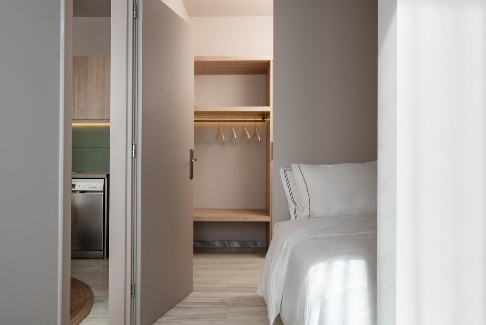 Num Suites & Lofts Athene Buitenkant foto
