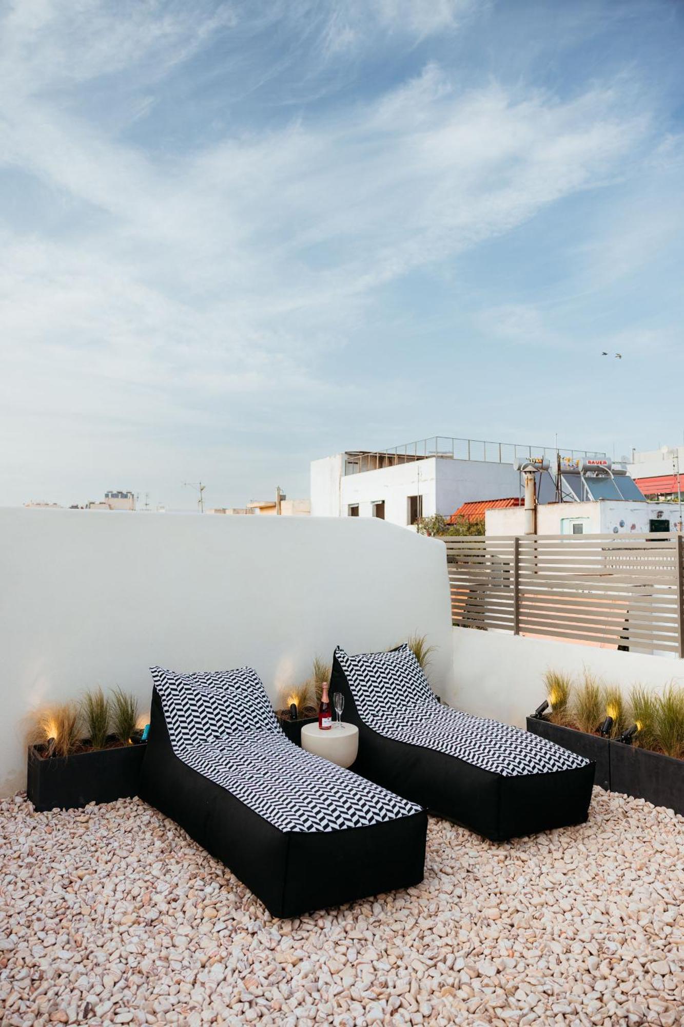 Num Suites & Lofts Athene Buitenkant foto